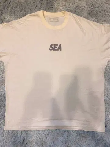 새상품급 WIND AND SEA SEA T셔츠 크림색