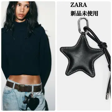 완판템 ZARA 스타 참 택 포함 새상품 블랙 별