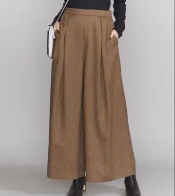 트위드 라이크 턱 와이드 팬츠 새상품급 BEAUTY&YOUTH