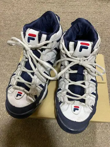 FILA 화이트 네이비 하이컷 스니커즈