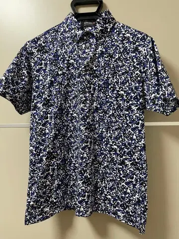 르꼬끄 스포르티브 골프 셔츠 꽃무늬 네이비