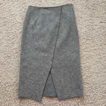 리브드로와 압축 울 타이트 스커트