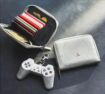 [모노마스터 11월호] 초대 PlayStation형 지갑, 키링