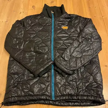 드럭 스토어즈 나일론 자켓