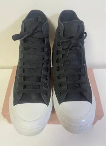 블랙 하이컷 스니커즈