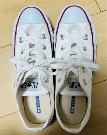 컨버스 올스타 화이트 스니커즈