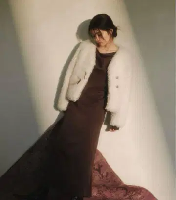 버클 숏 퍼 자켓 프레이 아이디