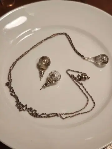 눈물 유리 마츠모토 유코 귀걸이, 목걸이 세트