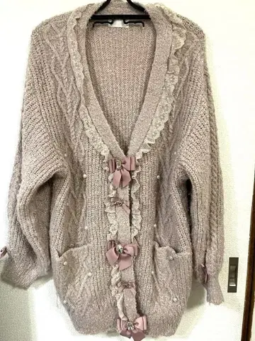 리즈리사 프릴 달린 핑크 가디건