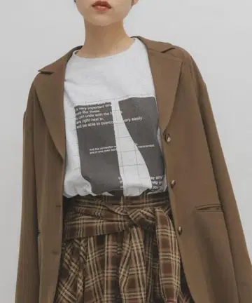 KBF 냅돌 루즈 프린트 TEE