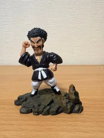 드래곤볼 Z 미스터 사탄 피규어