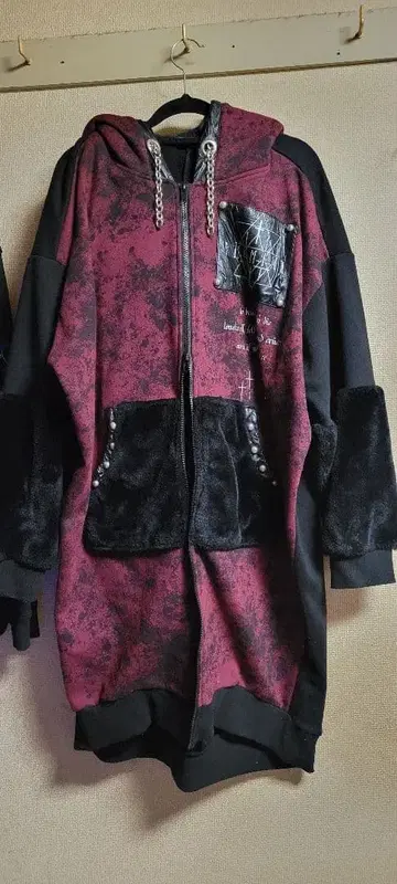 SEX POT ReVeNGe 퍼 달린 와인 레드 블랙 후드 부착