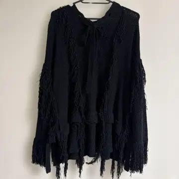 DRESSTERIOR 드레 스테 리아 레이스업 프린지 니트