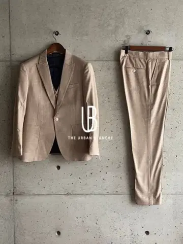 THE URBAN BLANCHE 베이지 턱시도