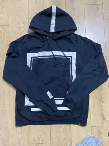 ELVIRA 블랙 후드티