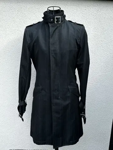 TORNADO MART 'belt gimmick stripe' 코트