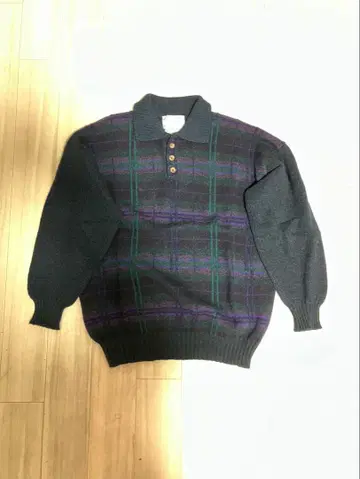 스코틀랜드제 울 니트 스웨터