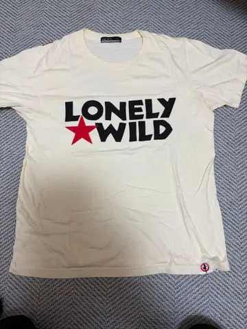호테이 토모야스 LOVELY WILD 티셔츠