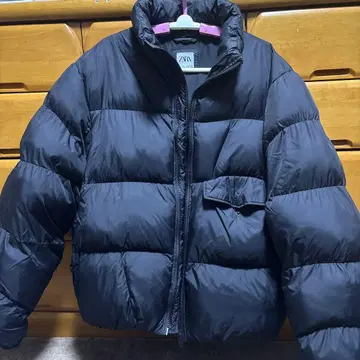 ZARA 블랙 다운 자켓 L