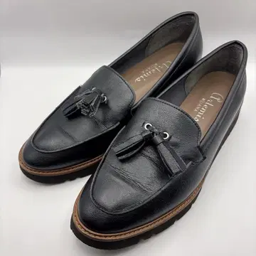 새상품급 artemis by DIANA 경량 통굽 태슬 로퍼 24.5