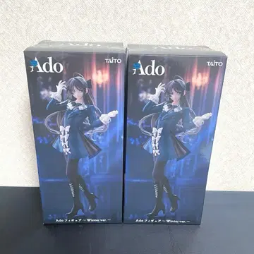 라운드원 한정판 Ado 피규어 Winter ver. 2체 세트