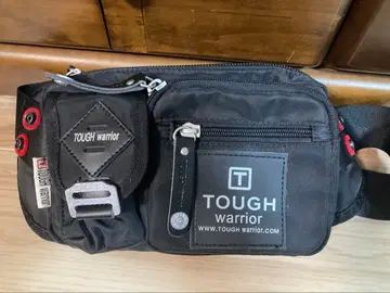 TOUGH FORCE W 블랙 바디백