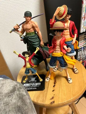 원피스 루피와 조로 피규어 총 4개