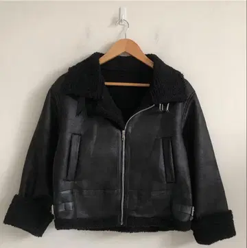 블랙 가죽 숏 자켓