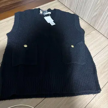 Maison de L'allure 블랙 니트 베스트 사이즈 F