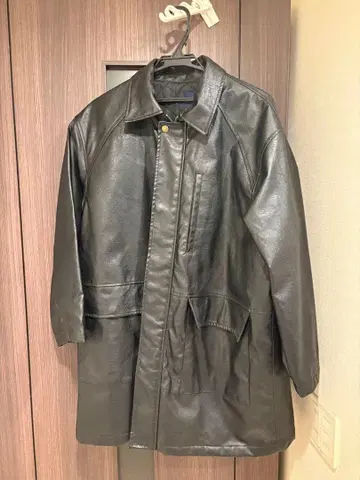 블랙 가죽 코트