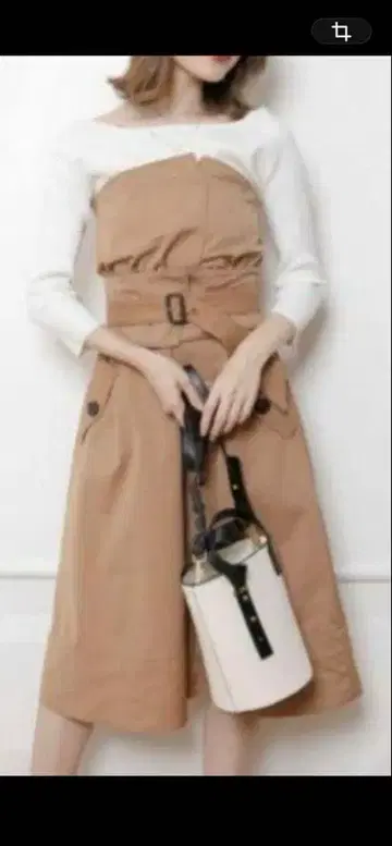 저스길리티 트렌치 원피스