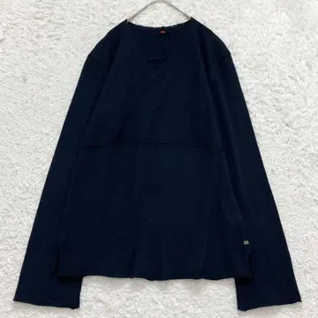 컨디션 최상 45R 융모 카슈쿨 니트 스웨터 R 자수 네이비 나염 인디고