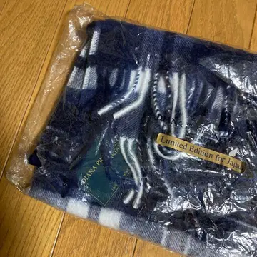 택 포함 새상품 미개봉 다이애나 왕비 타탄 체크 머플러 네이비