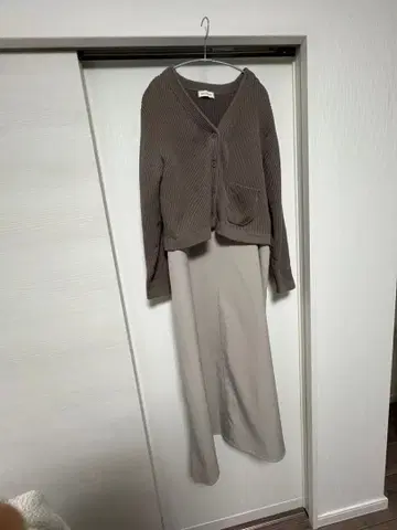 밴야드 스톰 모카 니트 가디건