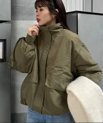 [ 가볍고 따뜻한/멀티 웨이 ] BIG 포켓 스탠드 워크 아우터 카키