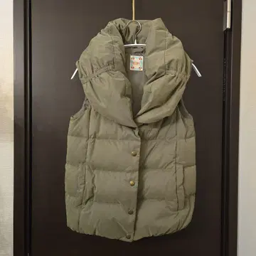 BEAMS HEART 다운 베스트 카키