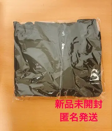 SixTONES 후드티 MILESixTONES