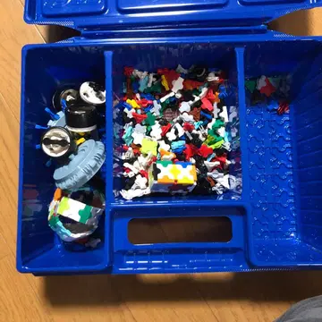 다색 블록 부품 세트 수납 박스 없음