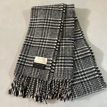 B.E.G.C. 체크 무늬 머플러