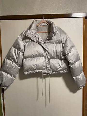 [ 새상품 미사용 ] 실버 숏 기장 다운 자켓 M 사이즈 점퍼