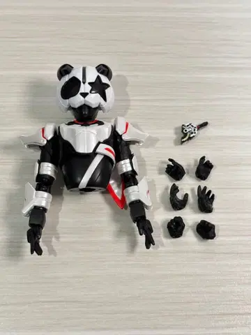 S.H.Figuarts 다펀 매그넘 폼 가면라이더 기츠