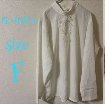 FEMININE 화이트 자수 긴팔 셔츠 사이즈 F 일본제