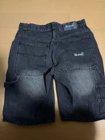 BLESSU 다크 그레이 카고 숏팬츠