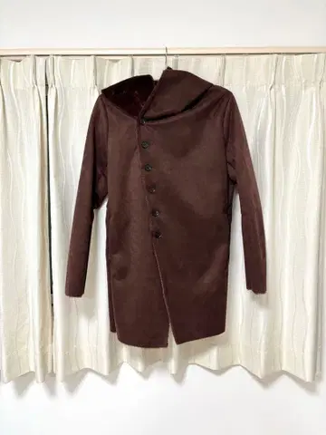 NO ID. 후드 부착 롱 보아 코트