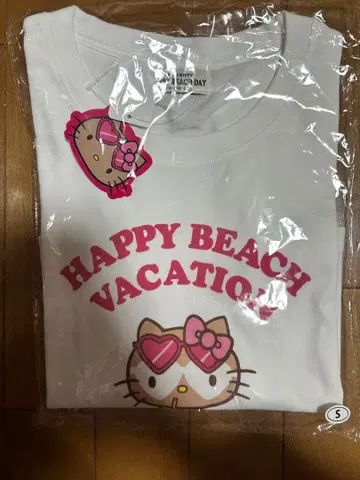 오키나와 일광화상 키티 크롭 T셔츠 S 사이즈