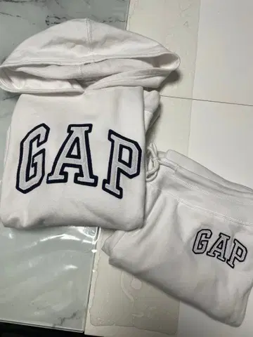 GAP 화이트 후드 부착 후드티 & 바지