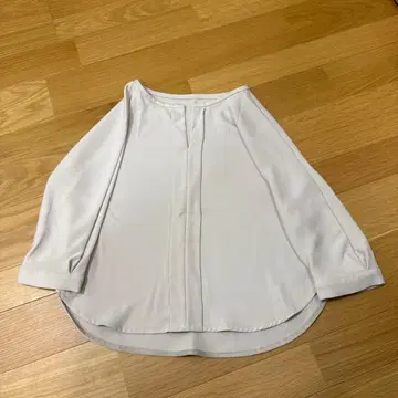 1/3 삭제 노블 NOBLE 블라우스 라이트 베이지