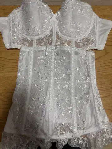 화이트 브라이덜 이너 D75