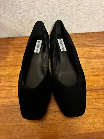 스티브 매든 블랙 플랫슈즈