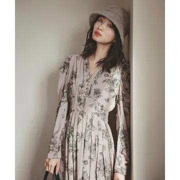 COCODEAL 코코딜 플로키 플라워 원피스